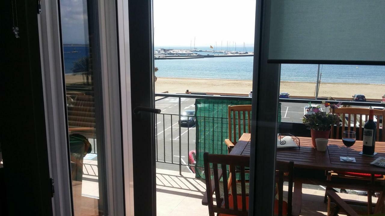 Apartamentos Ferran Paqui Roses Exterior photo