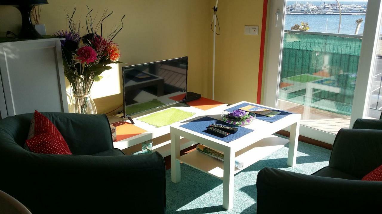 Apartamentos Ferran Paqui Roses Exterior photo